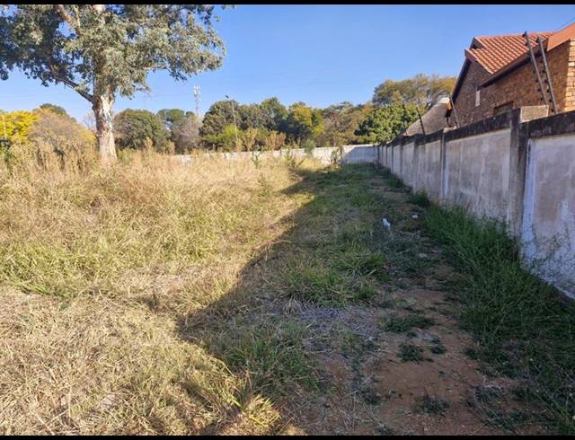 LAND FOR SALE IN CHANTELLE